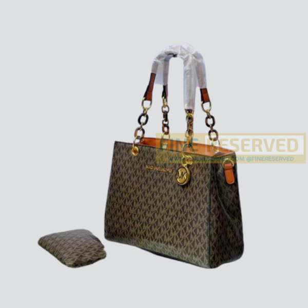 Michael Kors Classic Designer Bag Q54